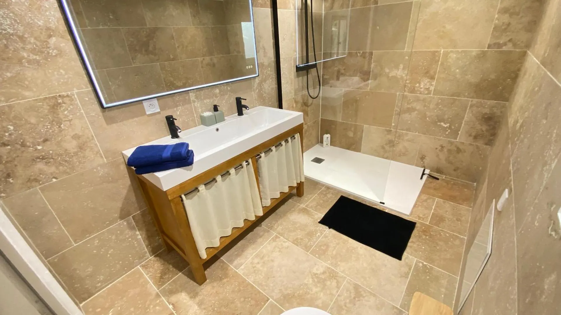 Appartement Neuf 4 Pers Avignon Apartment